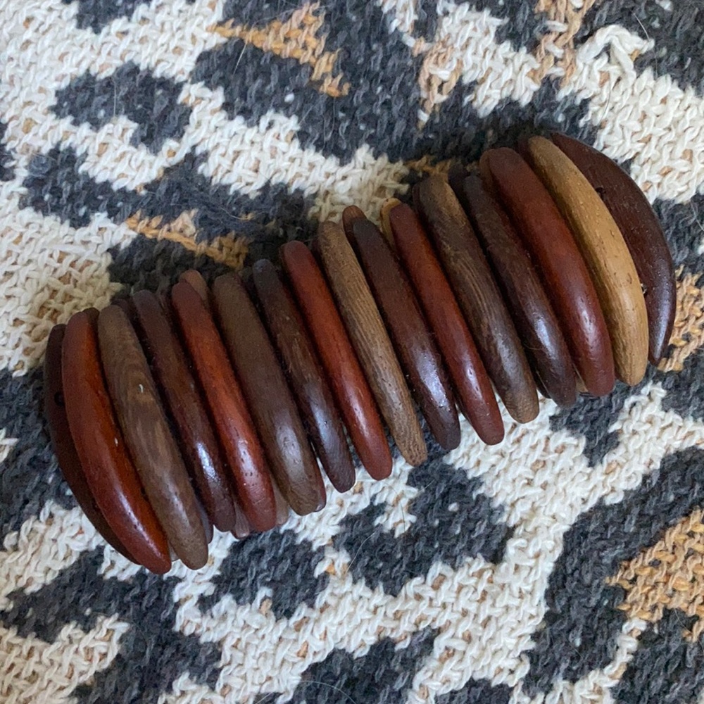 Beautiful wood stretch bracelet